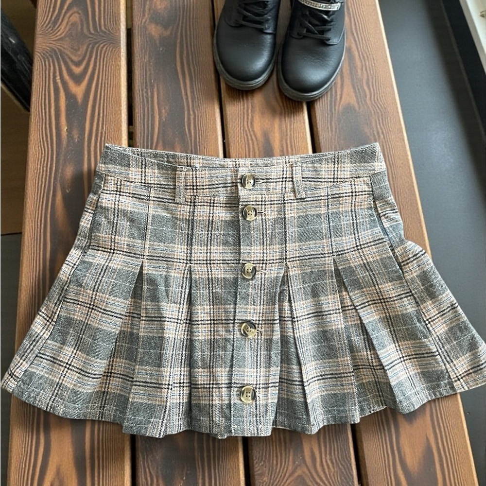 American Eagle Plaid Pleated Mini Skirt Size 2 Gray Brown Preppy Y2K Fall - Picture 2 of 9